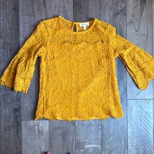 Anthropologie Gold Ruffled Lace Blouse with 3/4 Sleeves